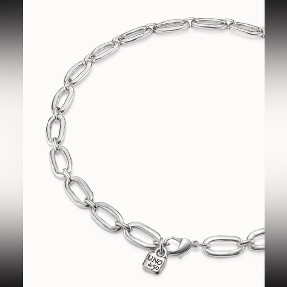 LINKED • Uno de 50 Necklace • Silver - Picture 4 of 10